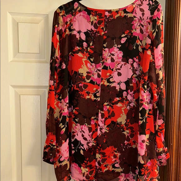 Lane Bryant Long Sleeve Keyhole Neck Multicolor Floral Blouse. New Without Tags - Picture 6 of 6